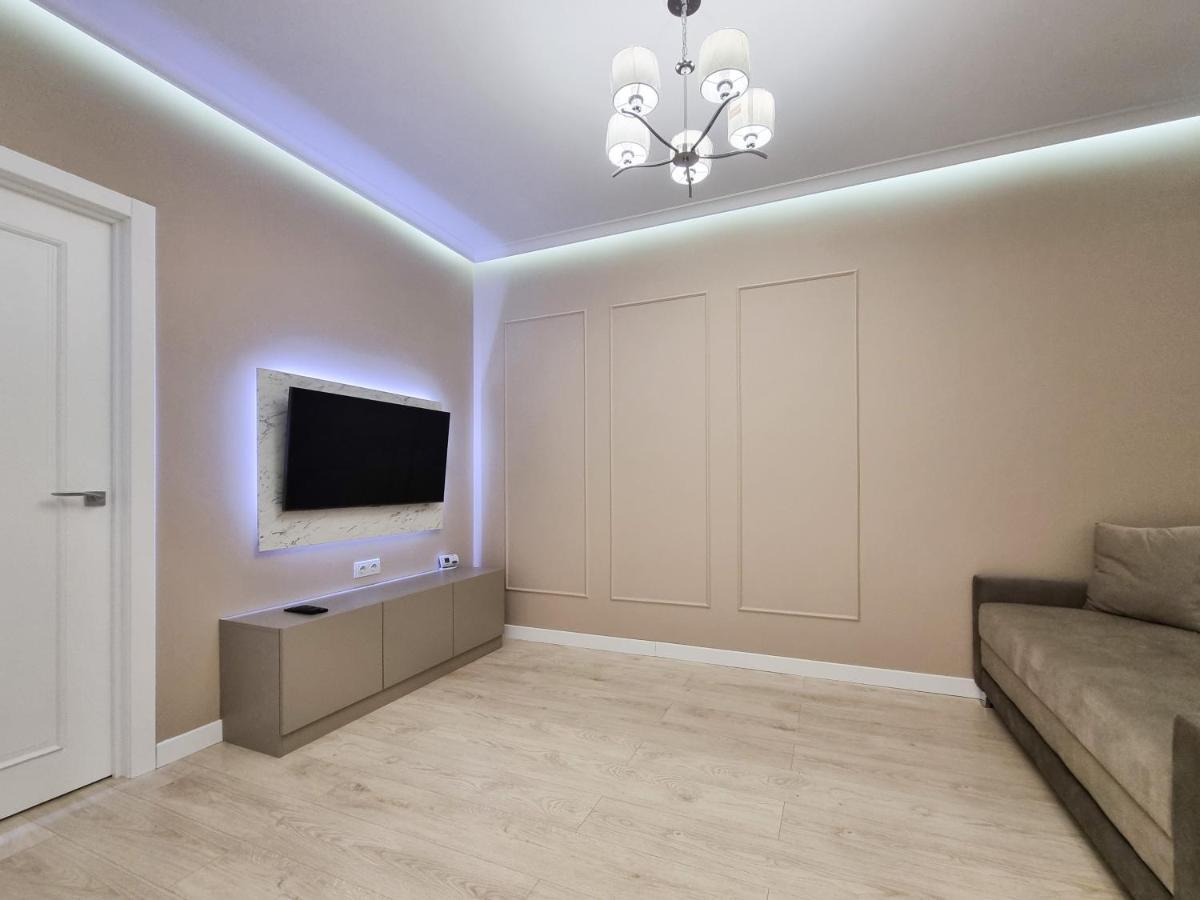 Botanica, 1 Bedroom Apartment With Living Chisinau Eksteriør bilde